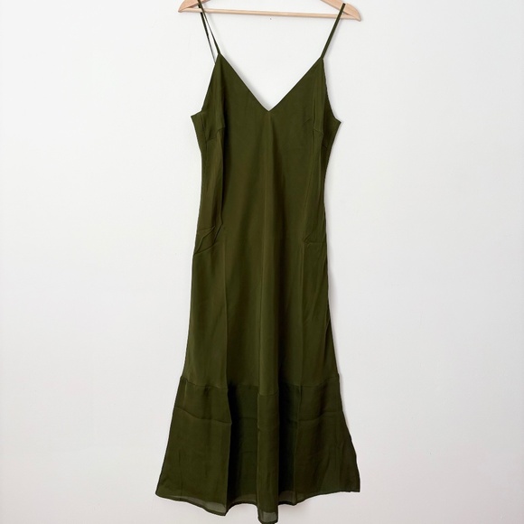 Gold hawk Classic sheer bottom Silk dress - Picture 2 of 5